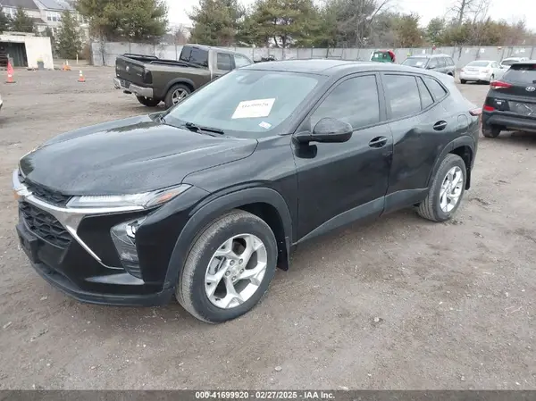 KL77LFE23RC003311 2024 CHEVROLET TRAX - Image 2