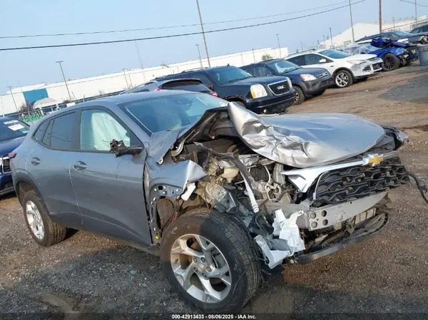 KL77LFE23RC080132 2024 CHEVROLET TRAX - Image 1