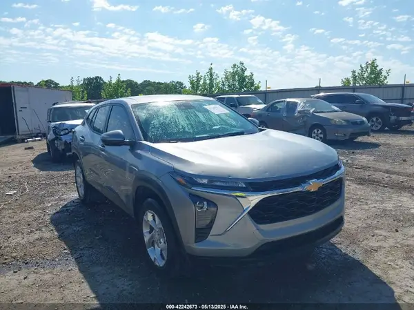 KL77LFE23RC112402 2024 CHEVROLET TRAX - Image 1