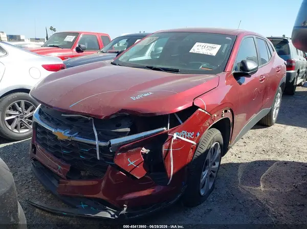 KL77LFE23RC164452 2024 CHEVROLET TRAX - Image 2