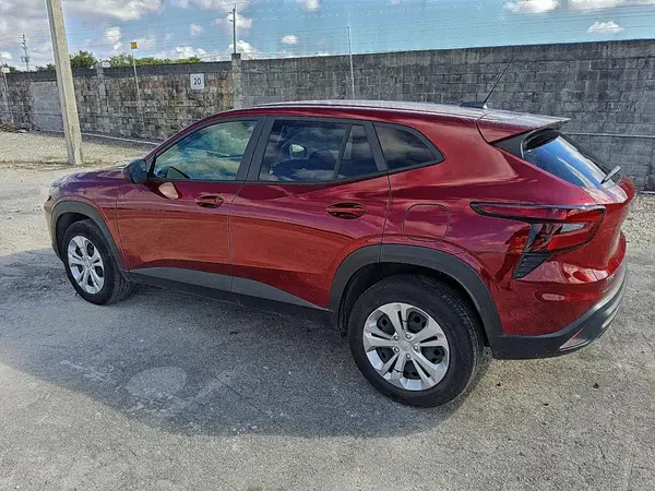 KL77LFE23RC205548 2024 CHEVROLET TRAX - Image 2