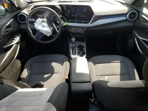 KL77LFE23RC244012 2024 CHEVROLET TRAX - Image 8