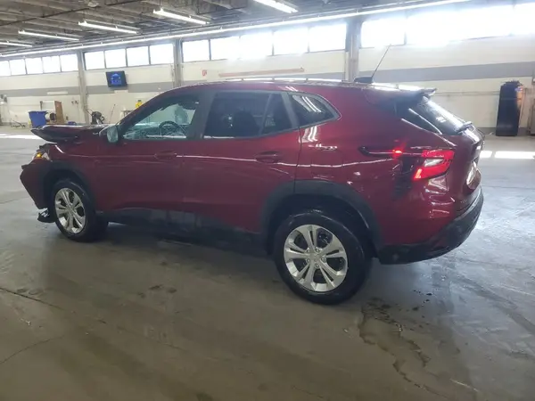 KL77LFE23RC244253 2024 CHEVROLET TRAX - Image 2