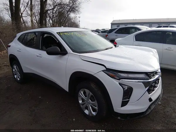 KL77LFE24RC004676 2024 CHEVROLET TRAX - Image 1