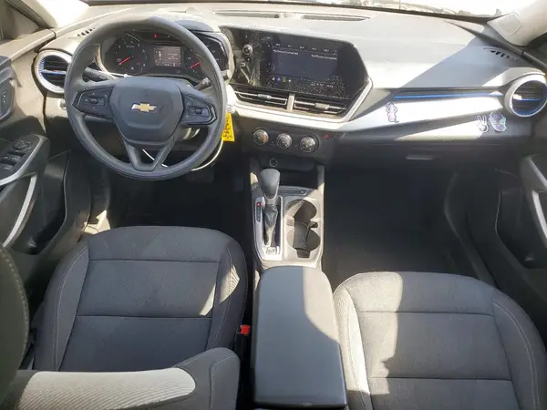 KL77LFE24RC021686 2024 CHEVROLET TRAX - Image 8
