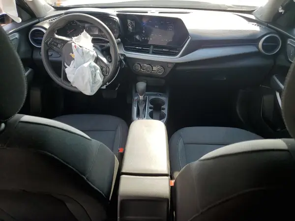 KL77LFE24RC021817 2024 CHEVROLET TRAX - Image 8