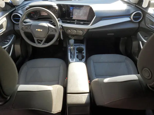 KL77LFE24RC035782 2024 CHEVROLET TRAX - Image 8