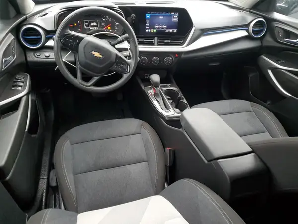 KL77LFE24RC043493 2024 CHEVROLET TRAX - Image 8