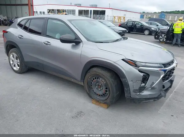 KL77LFE24RC045048 2024 CHEVROLET TRAX - Image 1