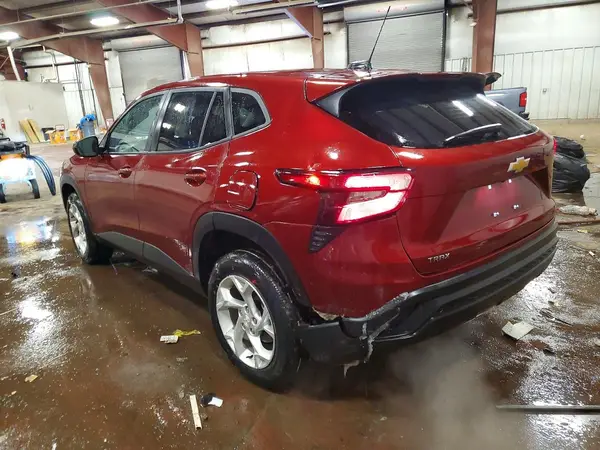 KL77LFE24RC062593 2024 CHEVROLET TRAX - Image 2