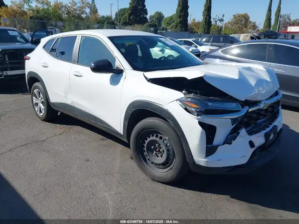 KL77LFE24RC097070 2024 CHEVROLET TRAX - Image 1