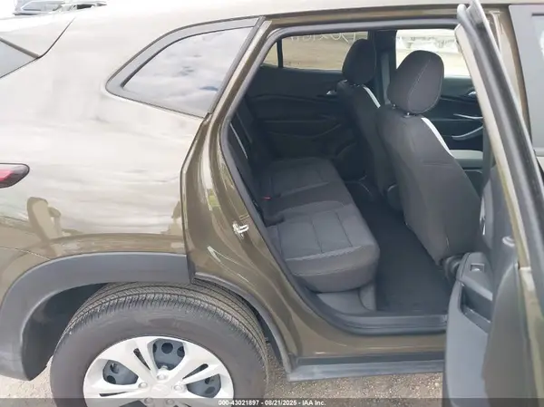 KL77LFE24RC103529 2024 CHEVROLET TRAX - Image 8
