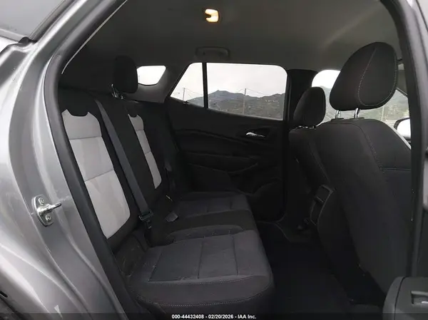 KL77LFE24RC119195 2024 CHEVROLET TRAX - Image 8