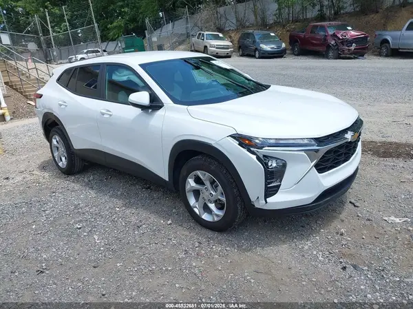 KL77LFE24RC127068 2024 CHEVROLET TRAX - Image 1