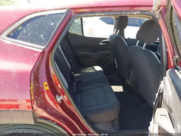 KL77LFE24RC133050 2024 CHEVROLET TRAX - Image 8