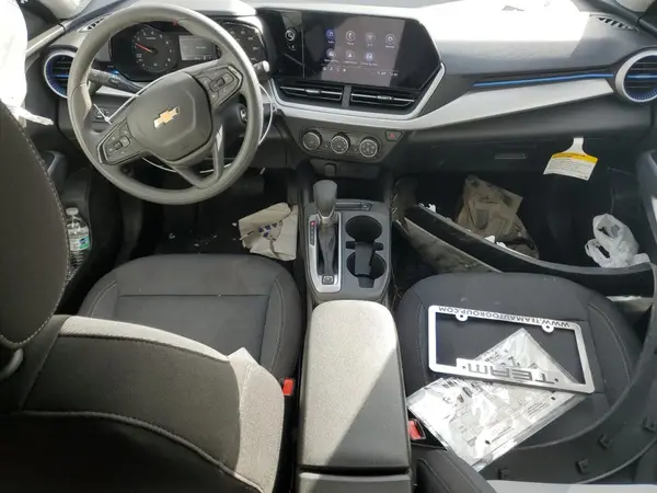 KL77LFE24RC138782 2024 CHEVROLET TRAX - Image 8