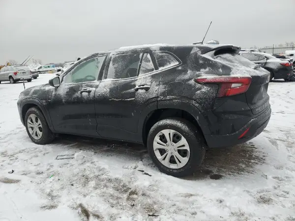 KL77LFE24RC161060 2024 CHEVROLET TRAX - Image 2
