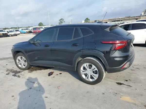 KL77LFE24RC165139 2024 CHEVROLET TRAX - Image 2
