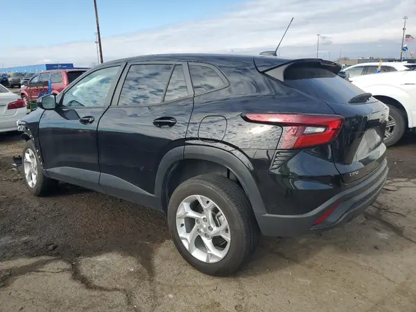 KL77LFE24RC189781 2024 CHEVROLET TRAX - Image 2