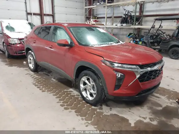 KL77LFE24RC192177 2024 CHEVROLET TRAX - Image 1