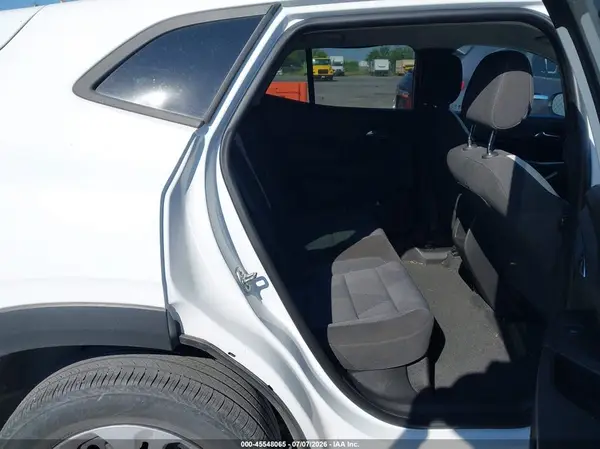 KL77LFE24RC208412 2024 CHEVROLET TRAX - Image 8
