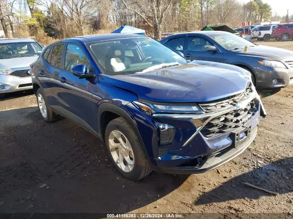KL77LFE24RC213903 2024 CHEVROLET TRAX - Image 1