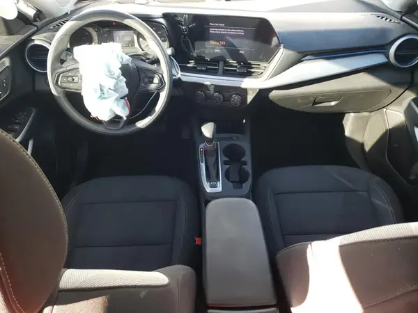 KL77LFE24RC217711 2024 CHEVROLET TRAX - Image 8