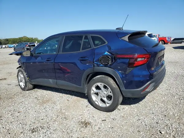 KL77LFE25RC020188 2024 CHEVROLET TRAX - Image 2
