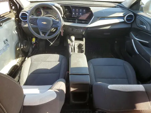 KL77LFE25RC021812 2024 CHEVROLET TRAX - Image 8