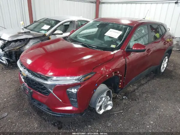 KL77LFE25RC083209 2024 CHEVROLET TRAX - Image 2
