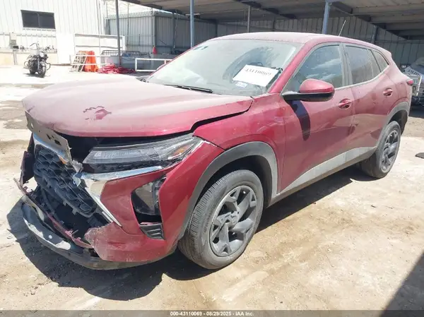 KL77LFE25RC083694 2024 CHEVROLET TRAX - Image 2