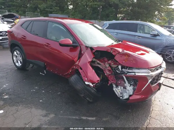 KL77LFE25RC100753 2024 CHEVROLET TRAX - Image 1