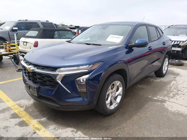 KL77LFE25RC132893 2024 CHEVROLET TRAX - Image 2