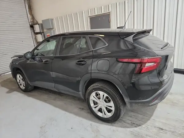 KL77LFE25RC140153 2024 CHEVROLET TRAX - Image 2