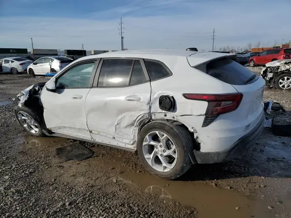 KL77LFE25RC148592 2024 CHEVROLET TRAX - Image 2