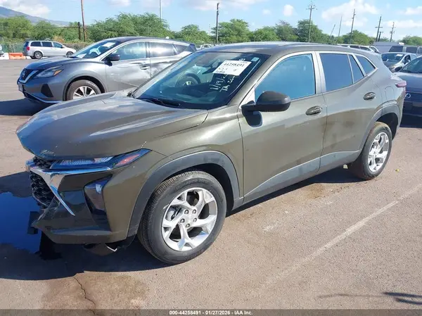 KL77LFE25RC162198 2024 CHEVROLET TRAX - Image 2
