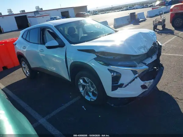 KL77LFE25RC207141 2024 CHEVROLET TRAX - Image 1