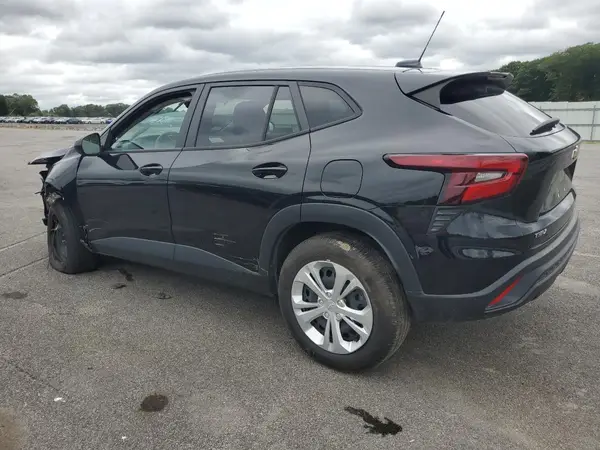 KL77LFE25RC222058 2024 CHEVROLET TRAX - Image 2