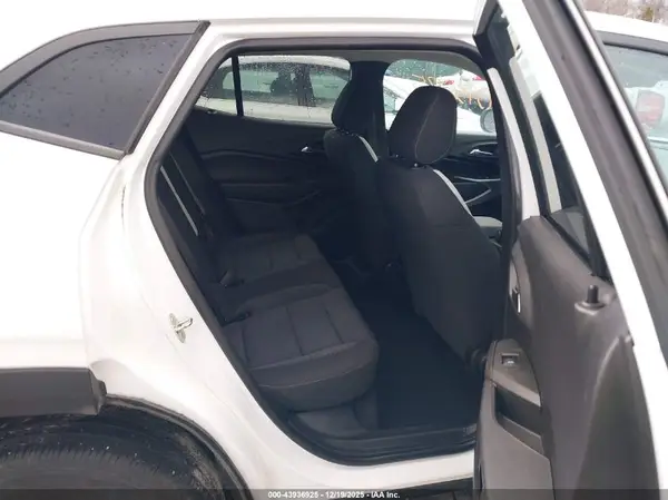 KL77LFE26RC021060 2024 CHEVROLET TRAX - Image 8
