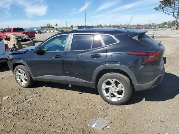 KL77LFE26RC030714 2024 CHEVROLET TRAX - Image 2
