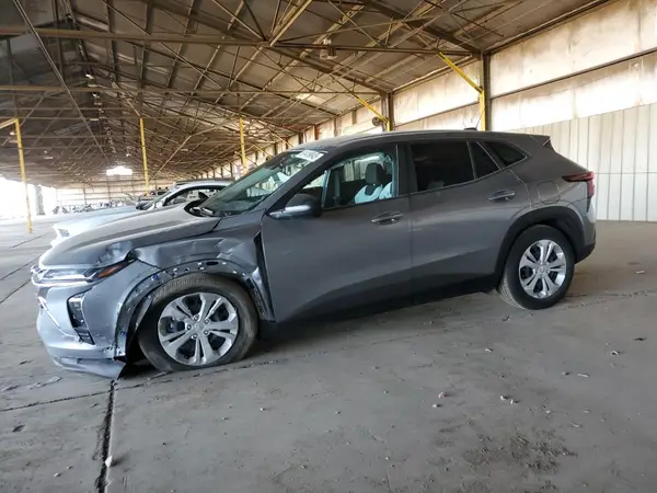 KL77LFE26RC043799 2024 CHEVROLET TRAX - Image 1
