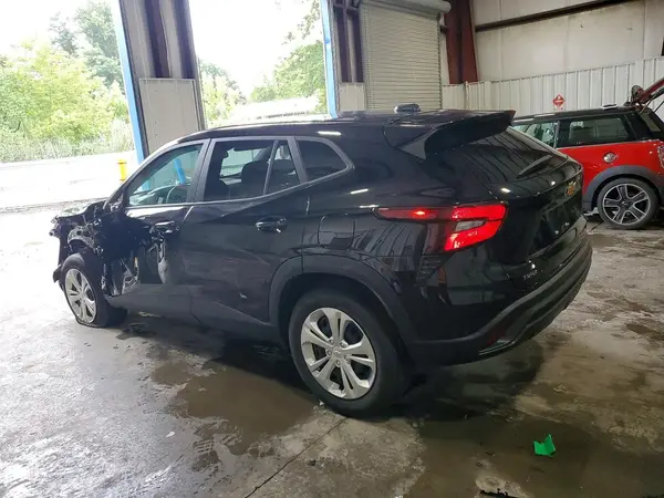 KL77LFE26RC065219 2024 CHEVROLET TRAX - Image 2
