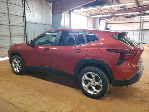 KL77LFE26RC125127 2024 CHEVROLET TRAX - Image 2