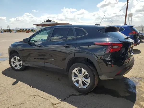 KL77LFE26RC143787 2024 CHEVROLET TRAX - Image 2