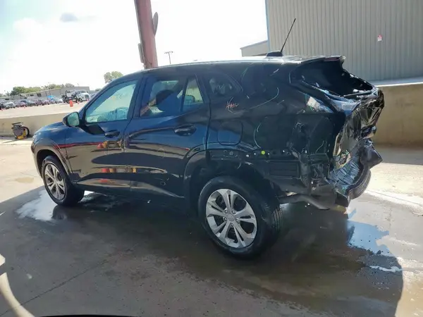 KL77LFE26RC212333 2024 CHEVROLET TRAX - Image 2