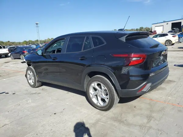 KL77LFE26RC237507 2024 CHEVROLET TRAX - Image 2