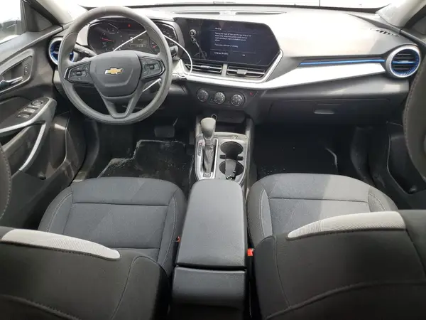 KL77LFE26SC108849 2025 CHEVROLET TRAX - Image 8