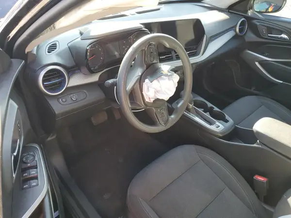 KL77LFE27RC034710 2024 CHEVROLET TRAX - Image 8