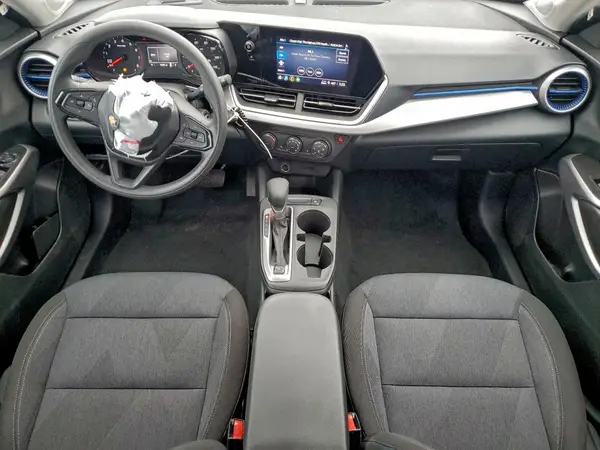 KL77LFE27RC050521 2024 CHEVROLET TRAX - Image 8