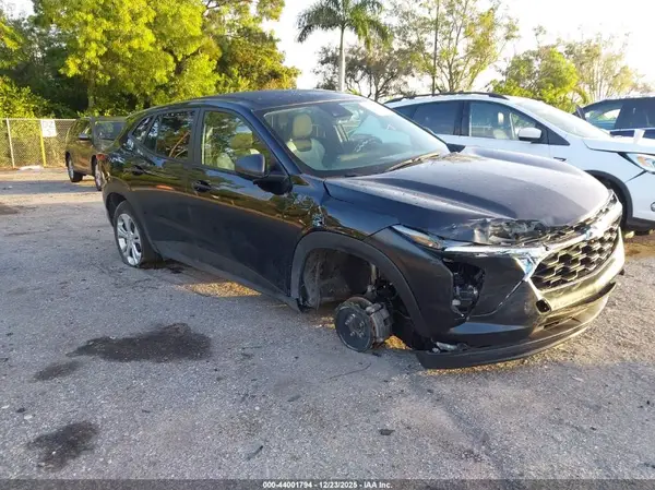 KL77LFE27RC064824 2024 CHEVROLET TRAX - Image 1